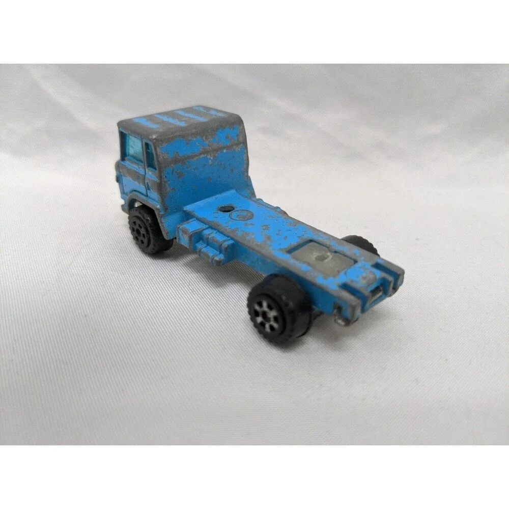 Yat Ming vintage blue